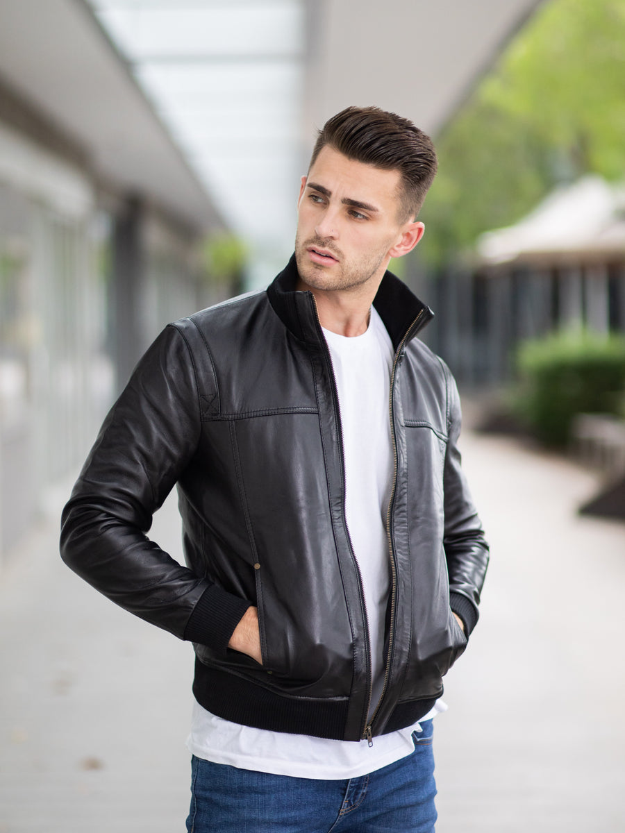 BLACK LEATHER JACKET