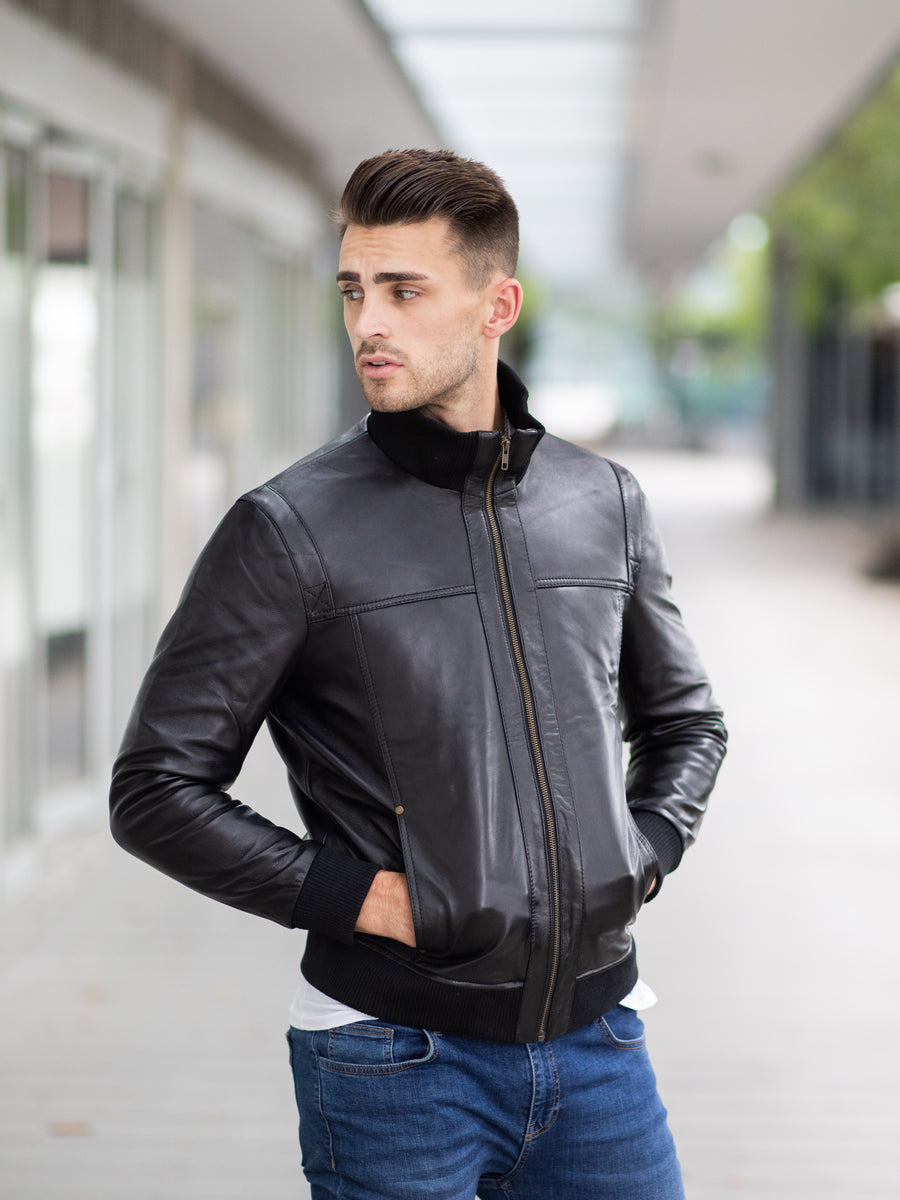 BLACK LEATHER JACKET